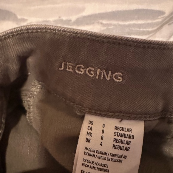 American Eagle size 0 jeggings, army green - Picture 2 of 2